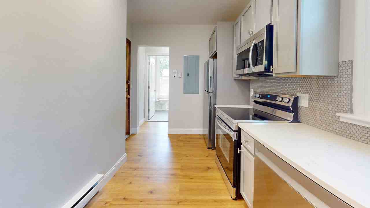 140 Cottage St - Photo 2 of 28