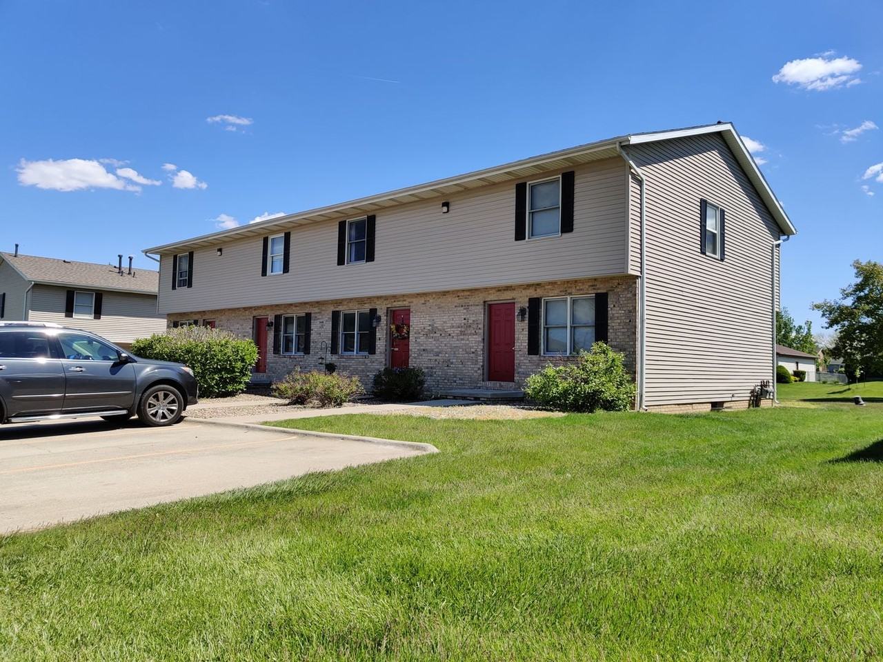 1505 N Hershey Rd - Photo 2 of 34