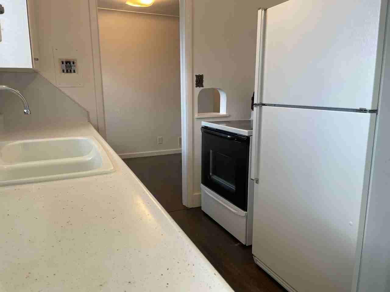 815 Simpson St - Photo 7 of 13