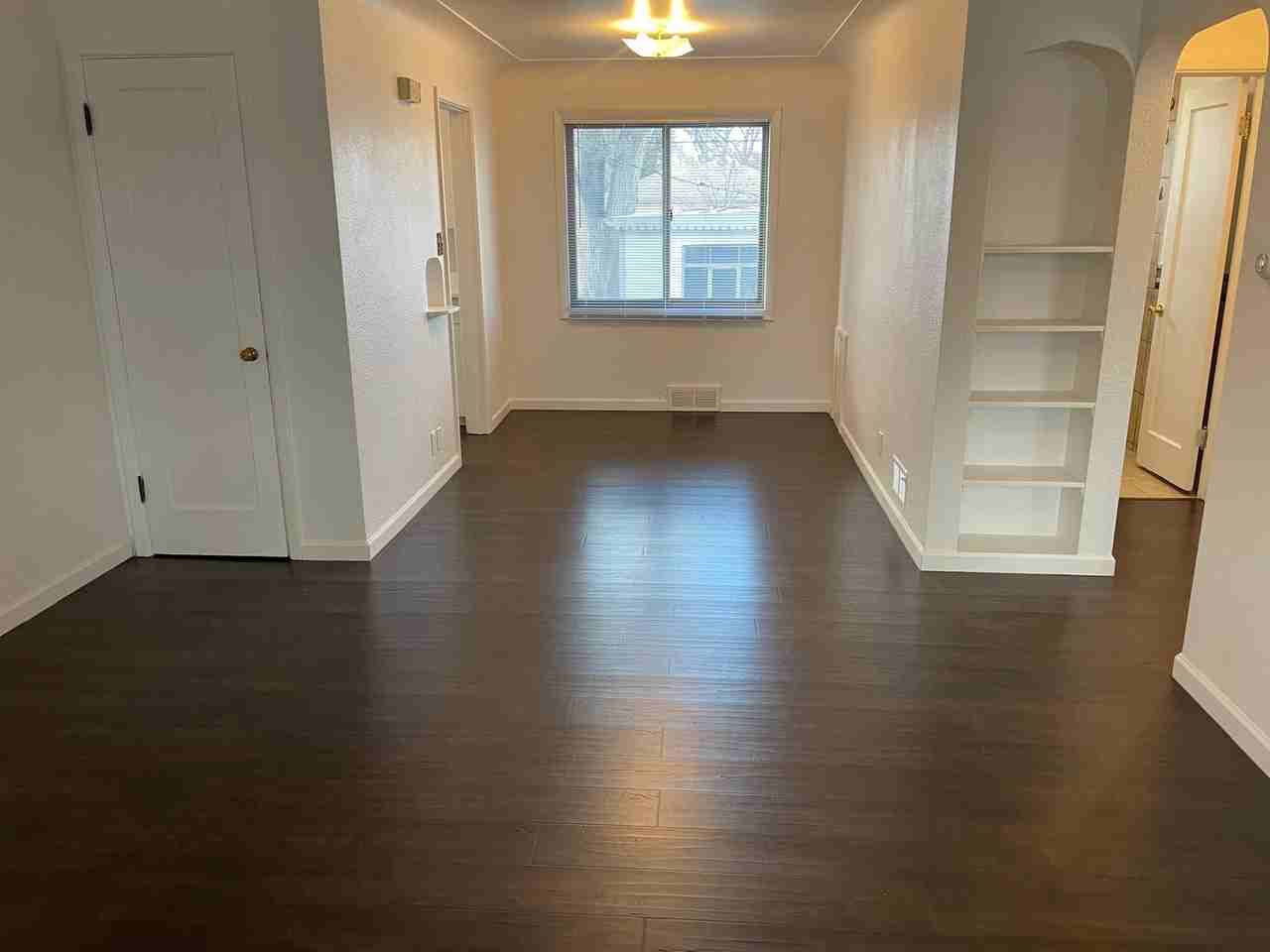 815 Simpson St - Photo 3 of 13