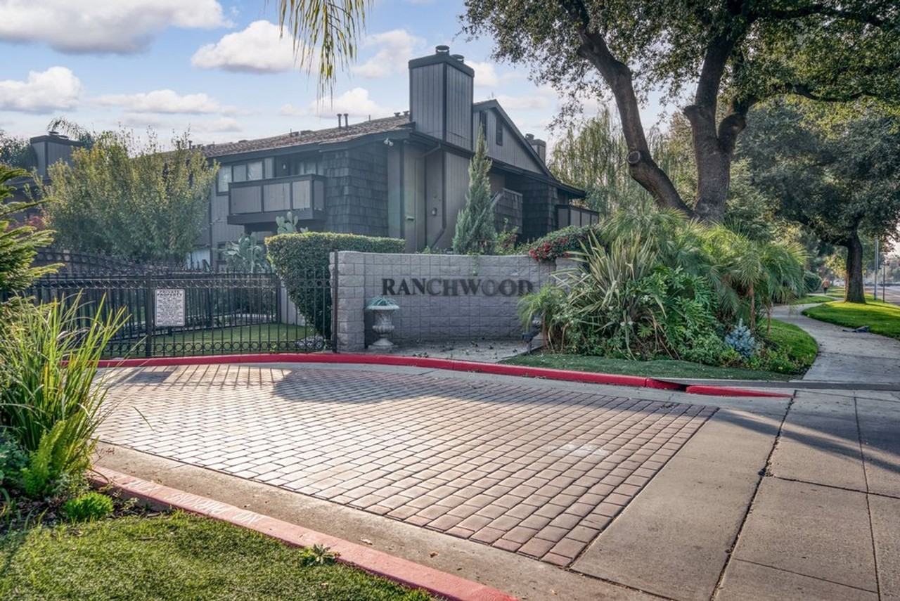 Ranchwood Condos - Photo 2 of 8