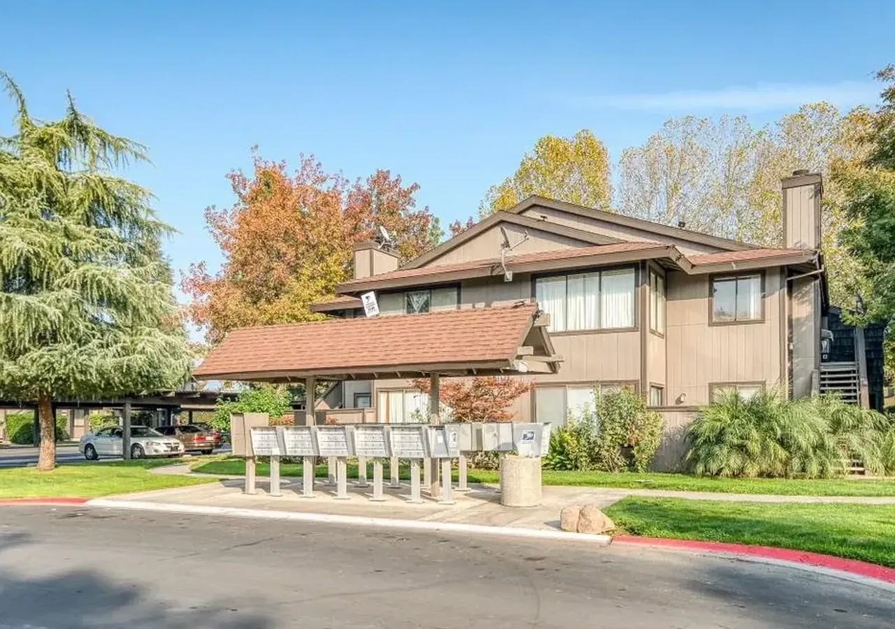 Ranchwood Condos - Photo 3 of 8