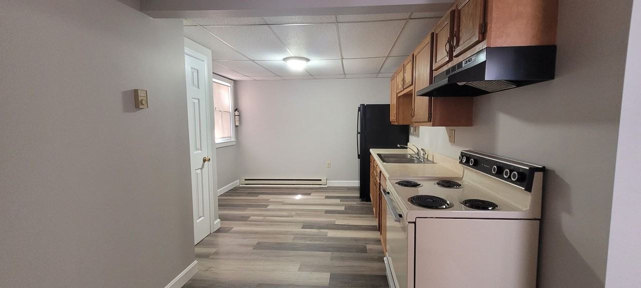 251 Perry St - Photo 2 of 13
