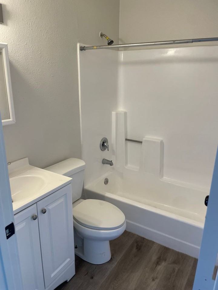 Venture at Mountain View - Photo 5 of 15