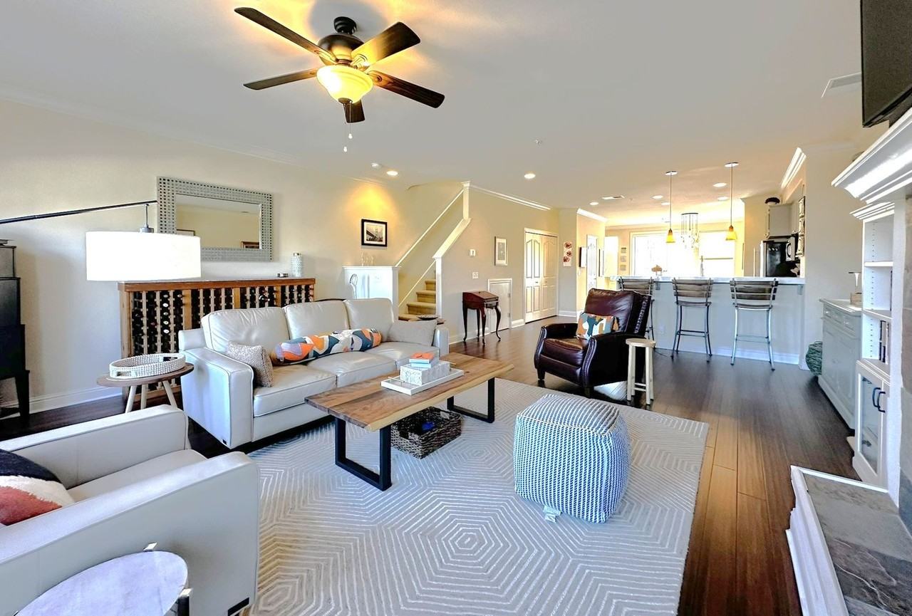 234 Windsor River Rd - Photo 3 of 28