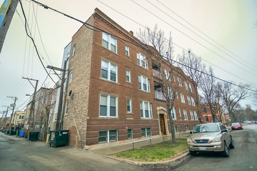 852 N Leavitt St #3