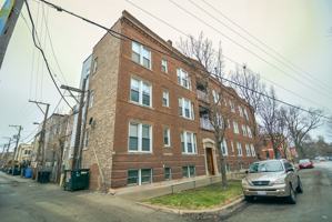 featured image of 852 N Leavitt St #3