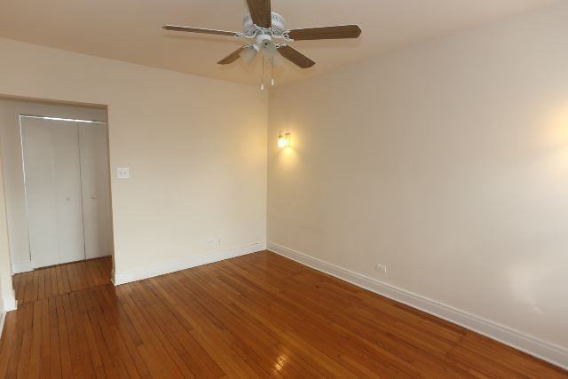 4411 N Kenneth Ave #1A - Photo 5 of 11