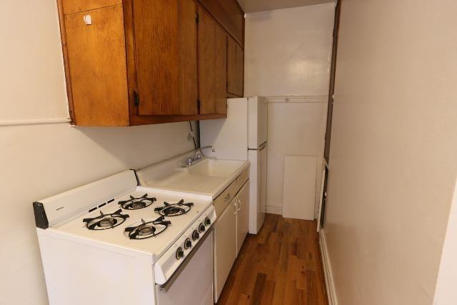 4631 N Paulina St #400 - Photo 2 of 16