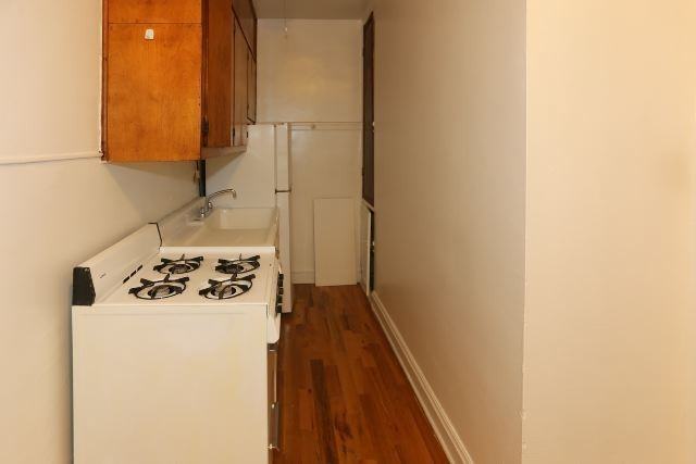 4631 N Paulina St #400 - Photo 3 of 16