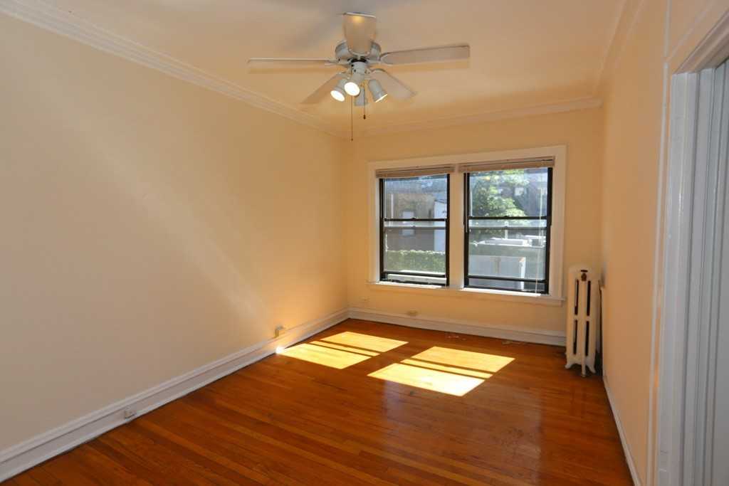 1164 N Dearborn St #313 - Photo 5 of 15