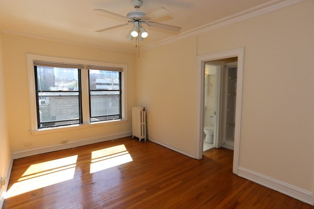 1164 N Dearborn St #313 - Photo 7 of 15