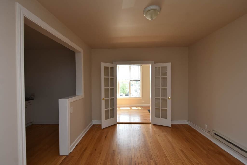 342 Park Ave #4B - Photo 7 of 20