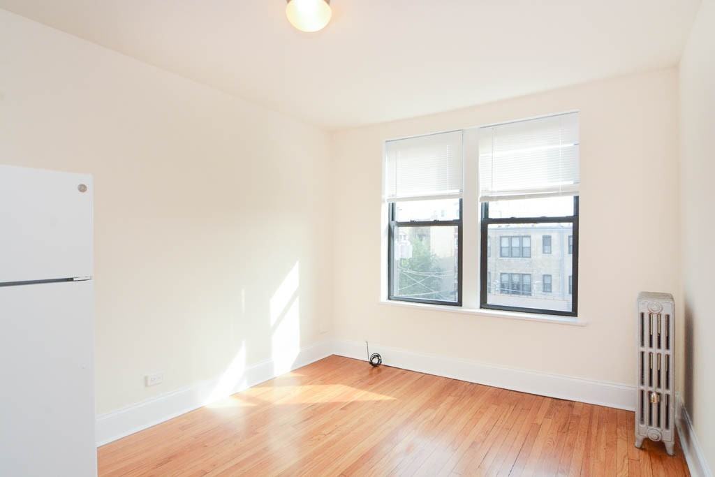 2737 N Spaulding Ave #309 - Photo 7 of 18