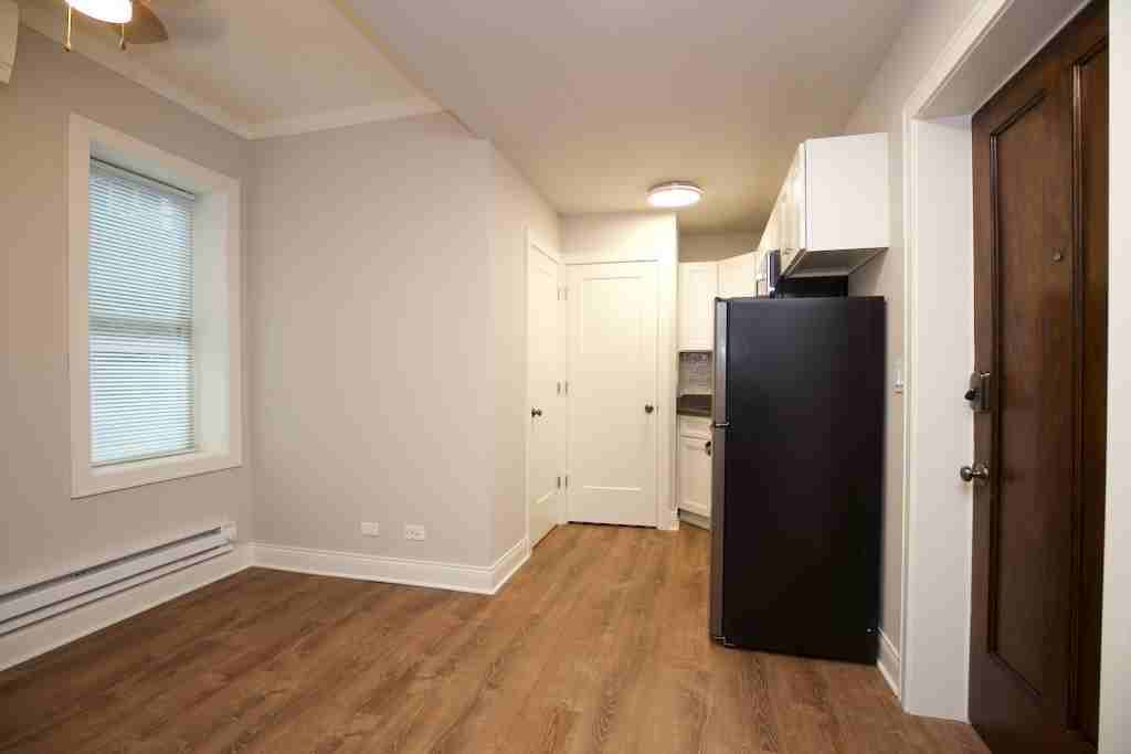 640 W Wrightwood Ave #115 - Photo 5 of 20