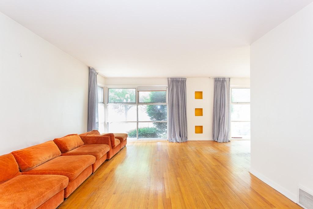 7407 North California Avenue #SFH - Photo 2 of 21