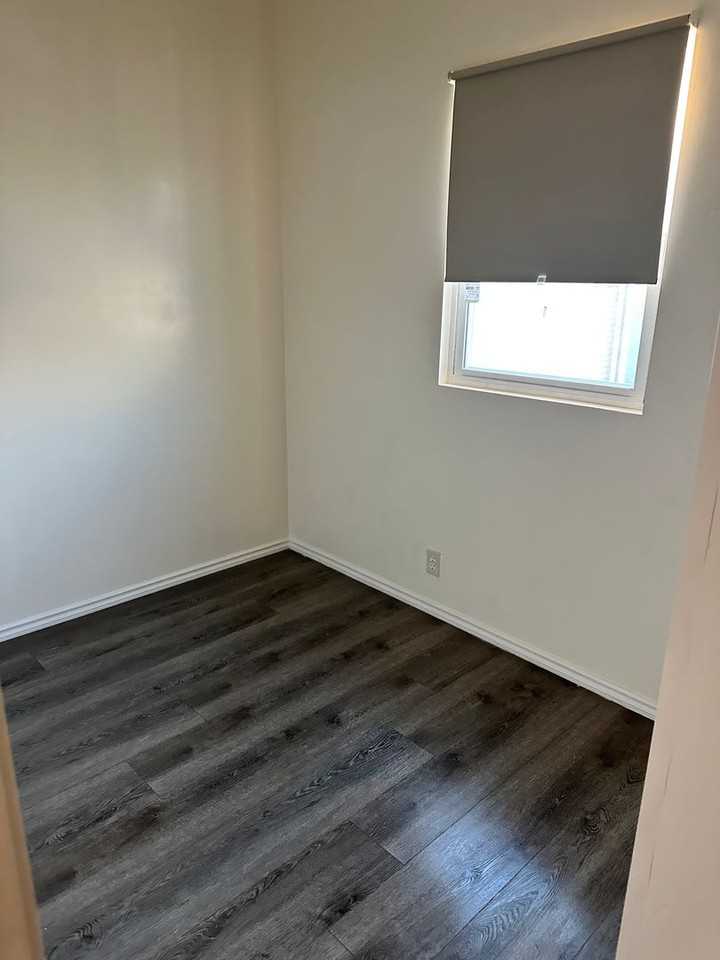 Hitching Post - Photo 3 of 18