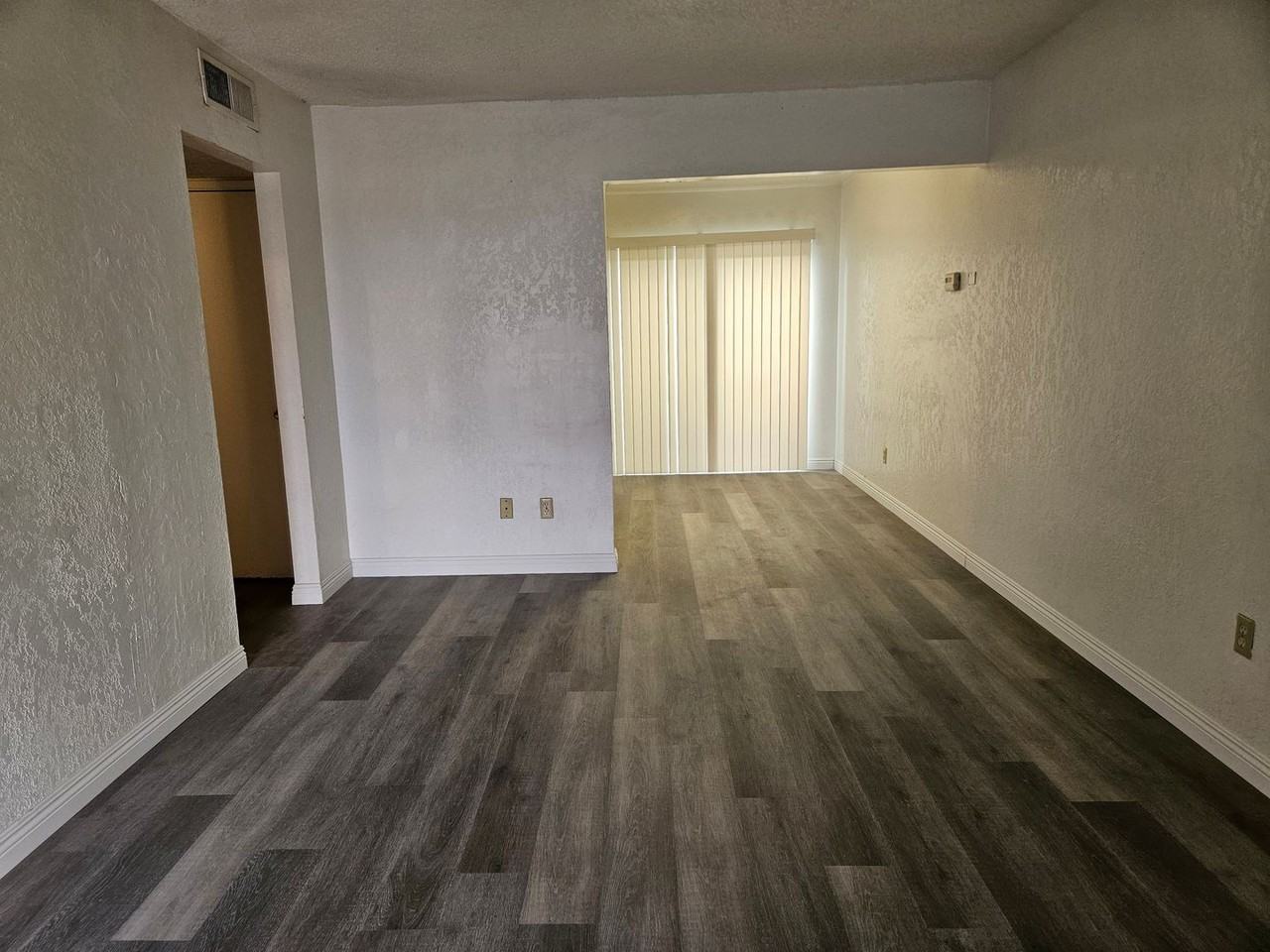 2305 7th St - Photo 2 of 2