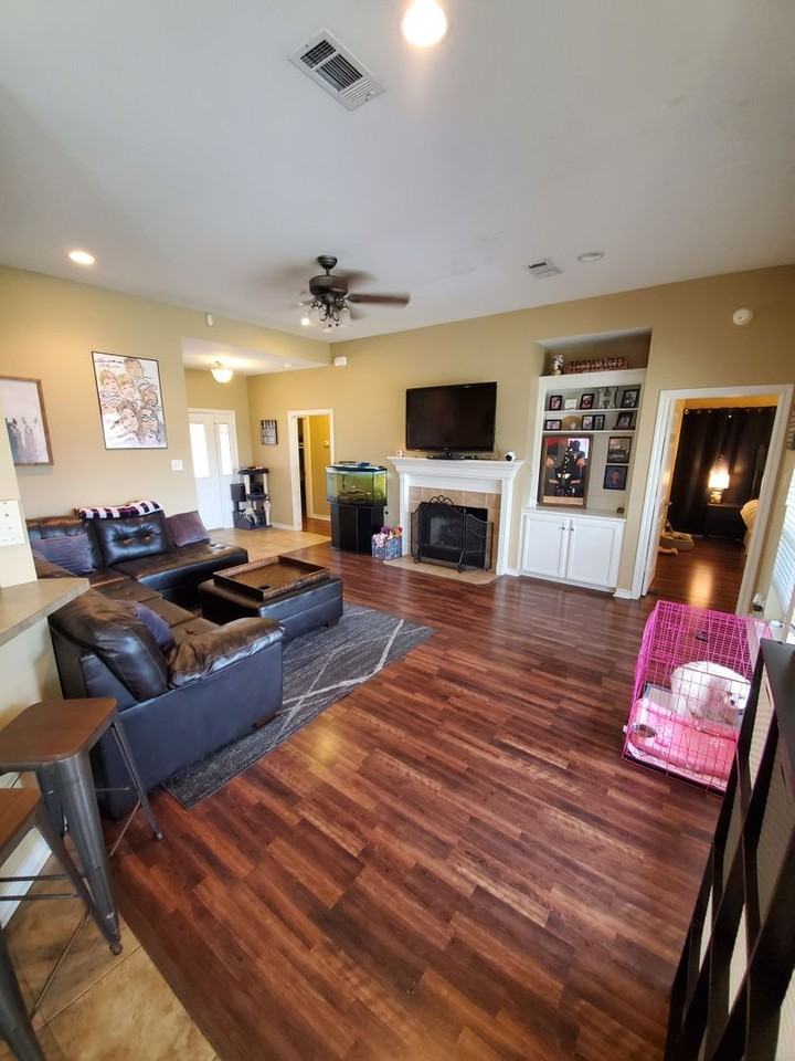 215 Landsburg Ct - Photo 4 of 39