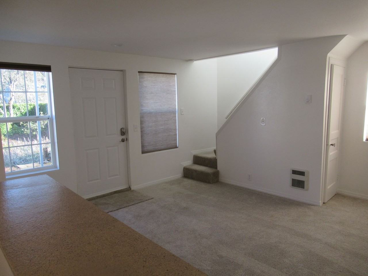 2485 E Nob Hill St Se - Photo 6 of 14