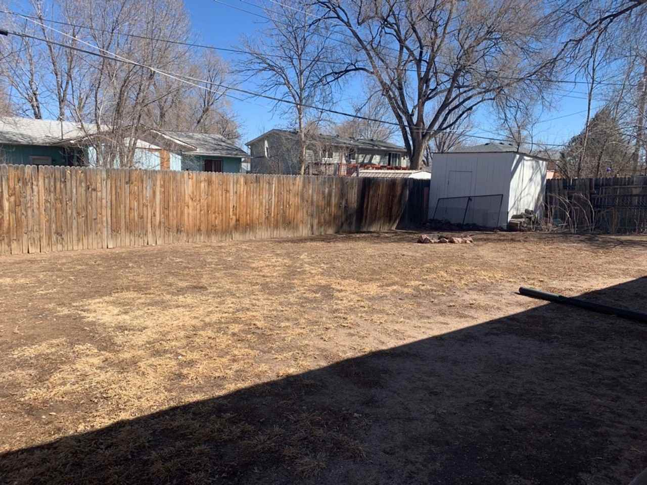 1229 Burnham St - Photo 3 of 18