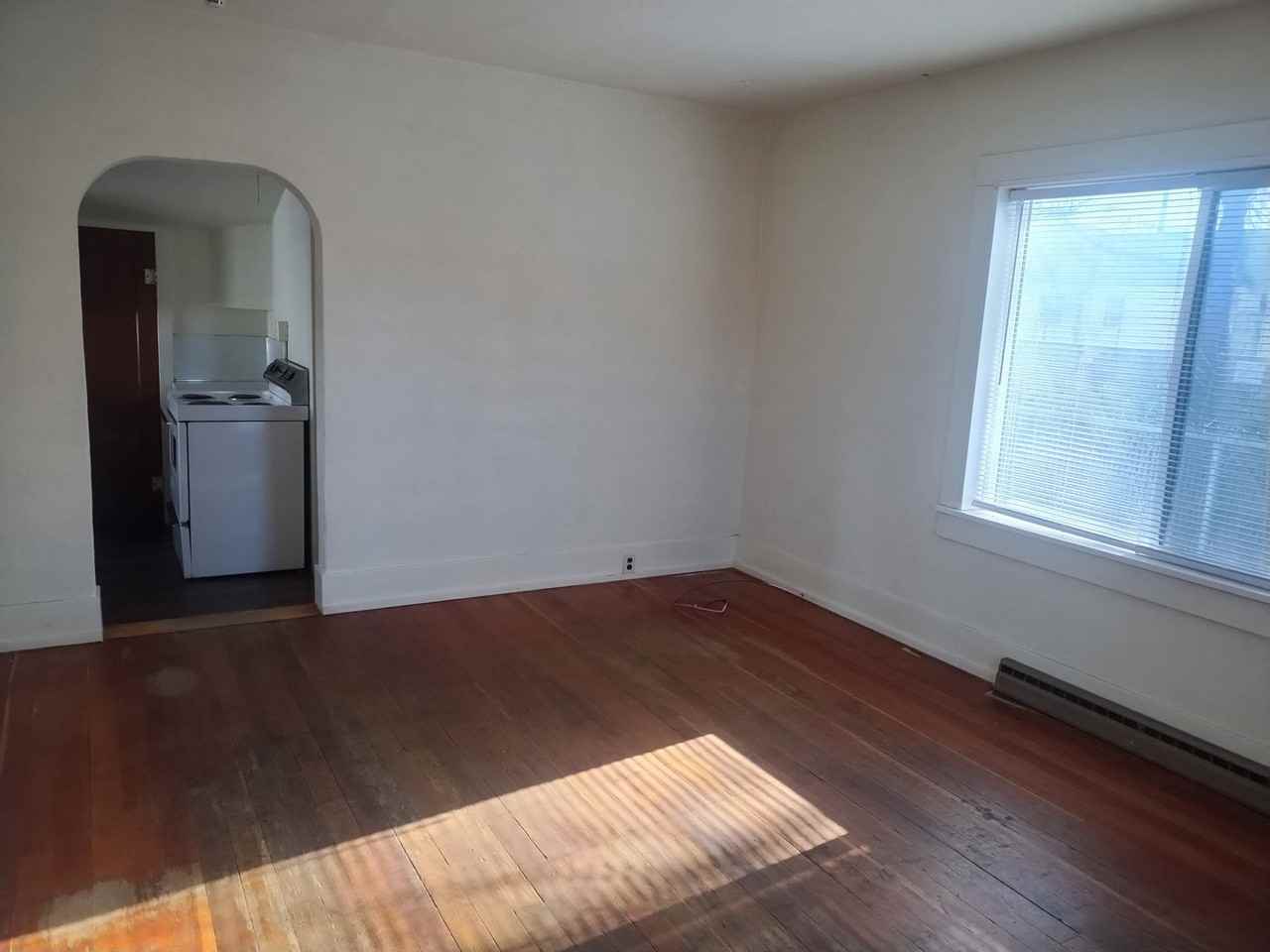 930 S 4th Ave - Photo 3 of 19