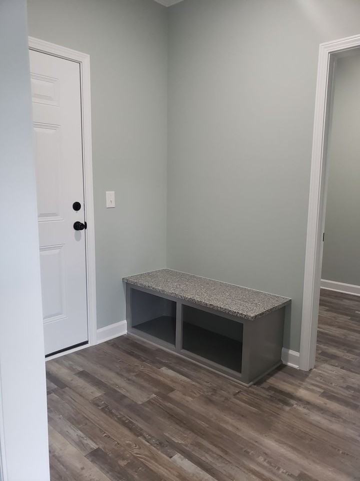 406 Thornbird Loop - Photo 5 of 13