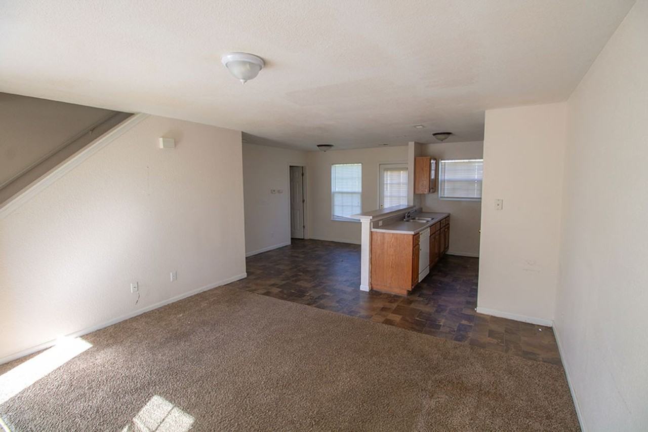 4505 Rice Rd - Photo 4 of 22