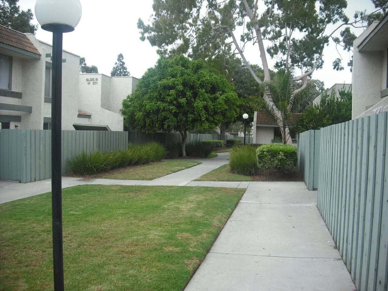 207 W Channel Islands Blvd - Photo 2 of 11