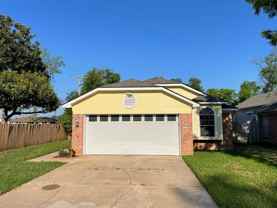 1336 Pecan Sq - Photo 1 of 1