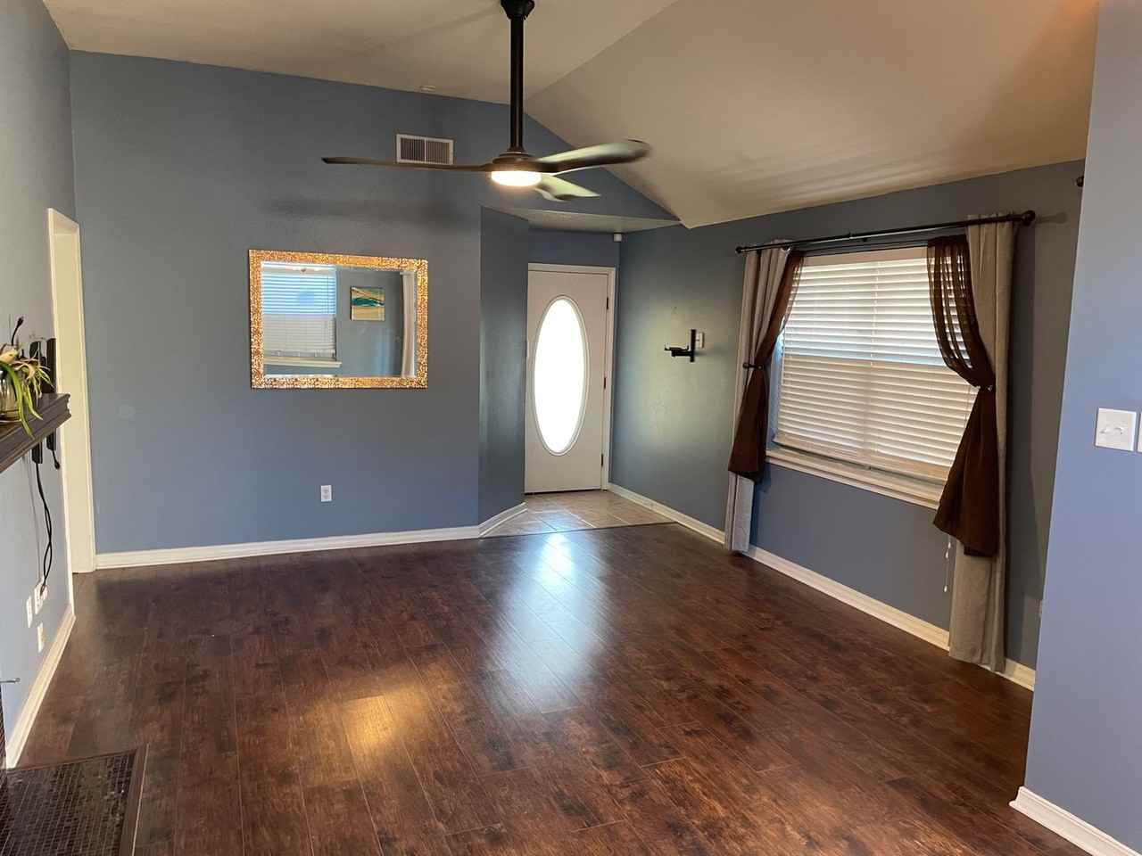 1336 Pecan Sq - Photo 3 of 16