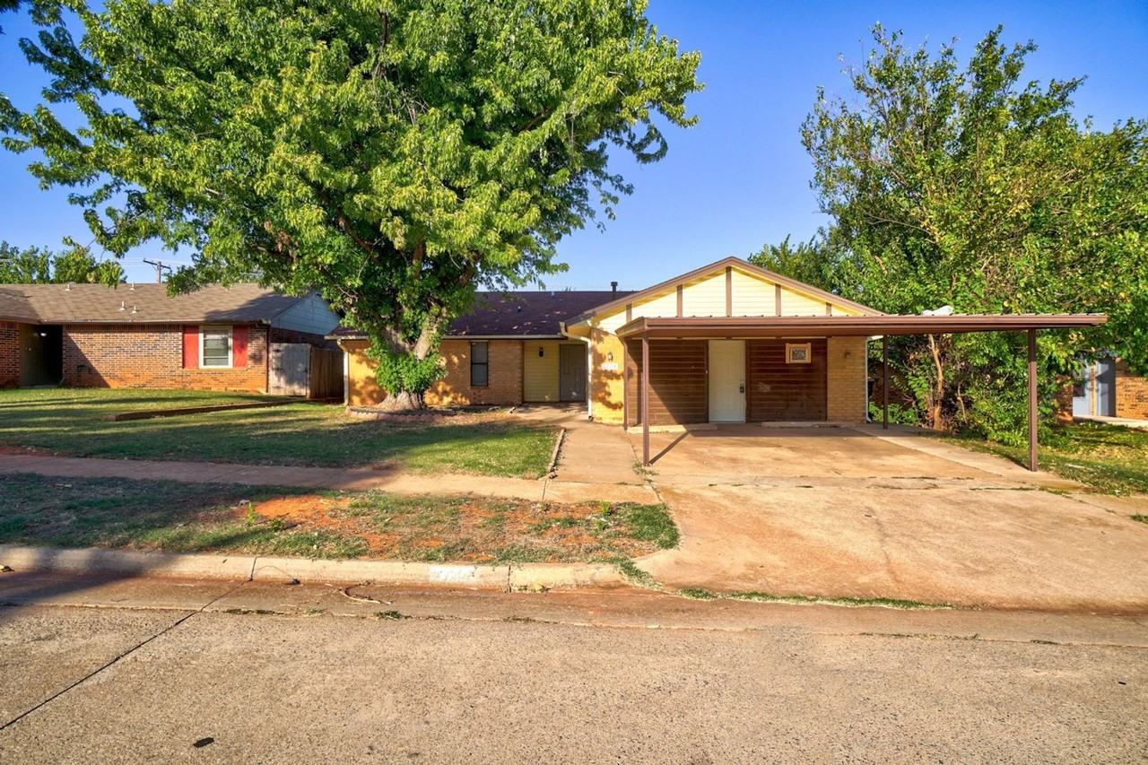 3724 Se 48th Pl - Photo 2 of 50