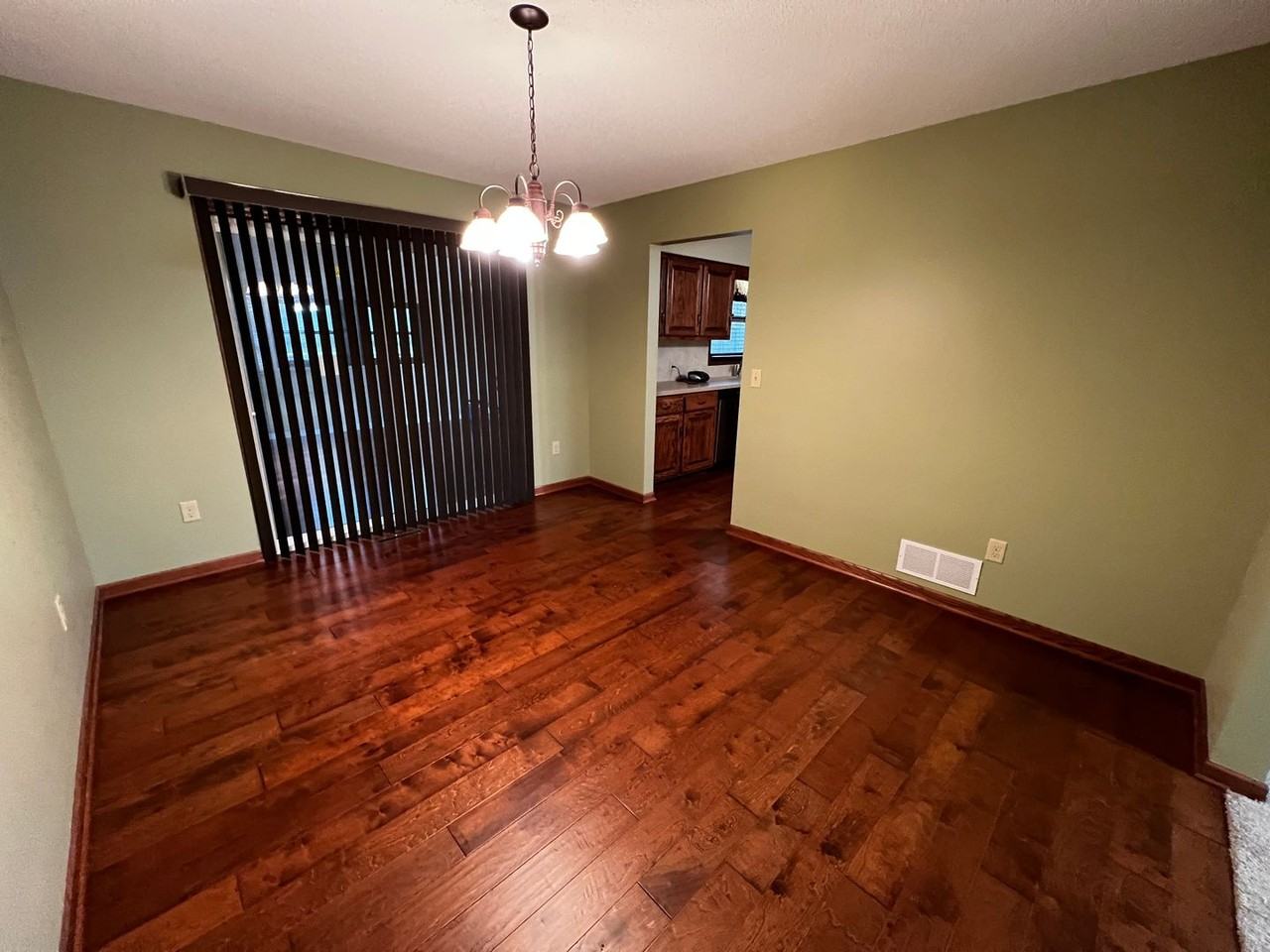 15505 Pheasant Dr - Photo 6 of 24