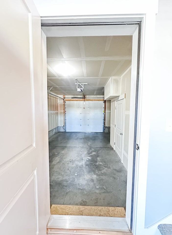 1820 Lost Creek Rd - Photo 3 of 17