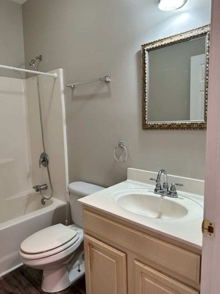 Charming 1-bedroom, 1-bath - Photo 3 of 4