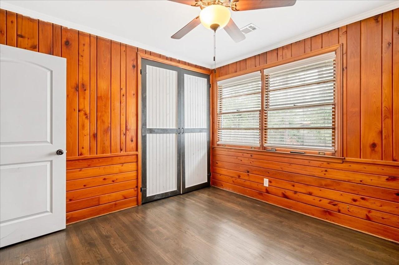 4611 Cumberland Dr - Photo 3 of 41