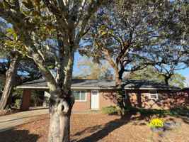 featured image of 305 Leah Miller Dr Nw