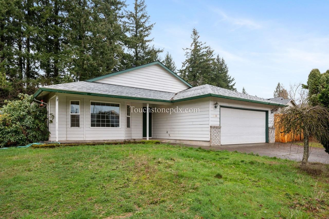 20160 Quinalt Dr - Photo 3 of 34