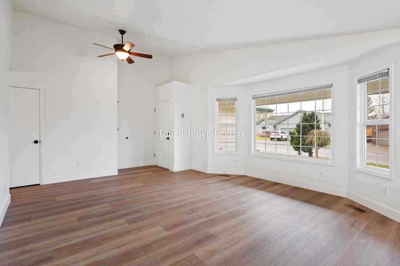 20160 Quinalt Dr - Photo 7 of 35