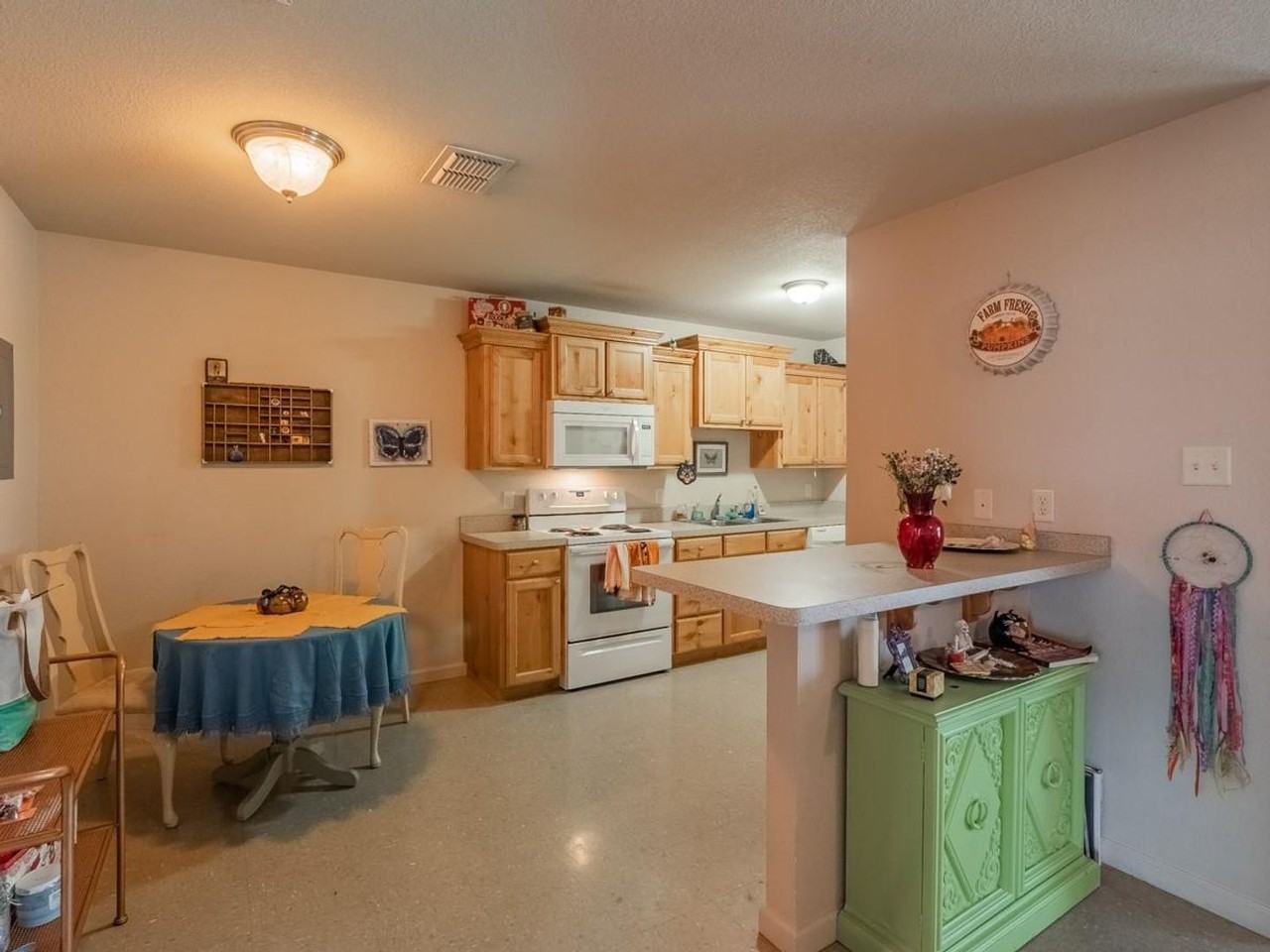 418 County Road 428 - Photo 2 of 14