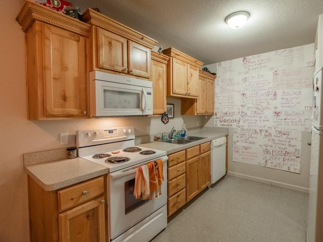 418 County Road 428 - Photo 3 of 14