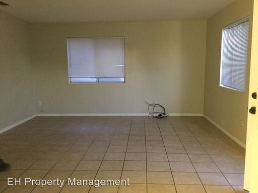 2407 51st Ave - Photo 2 of 3