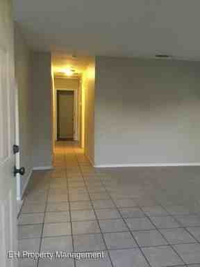 2407 51st Ave - Photo 3 of 3