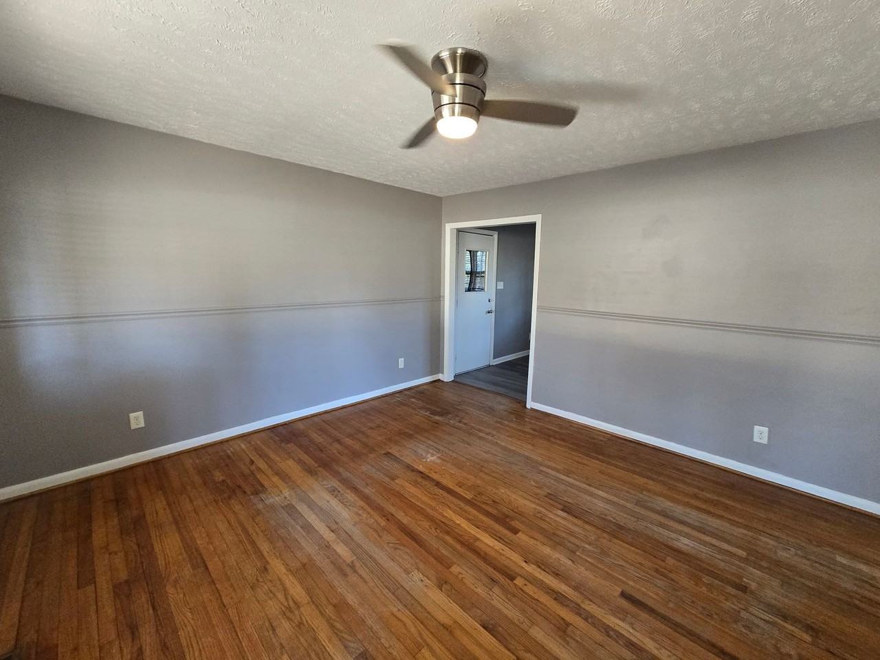 733 Ashburton Dr - Photo 6 of 23