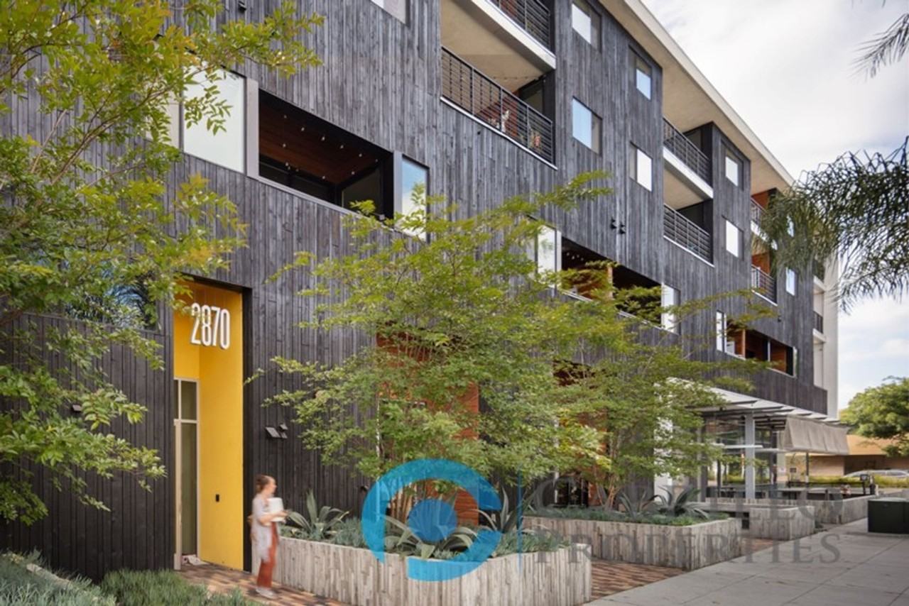 The Louie - Photo 4 of 50