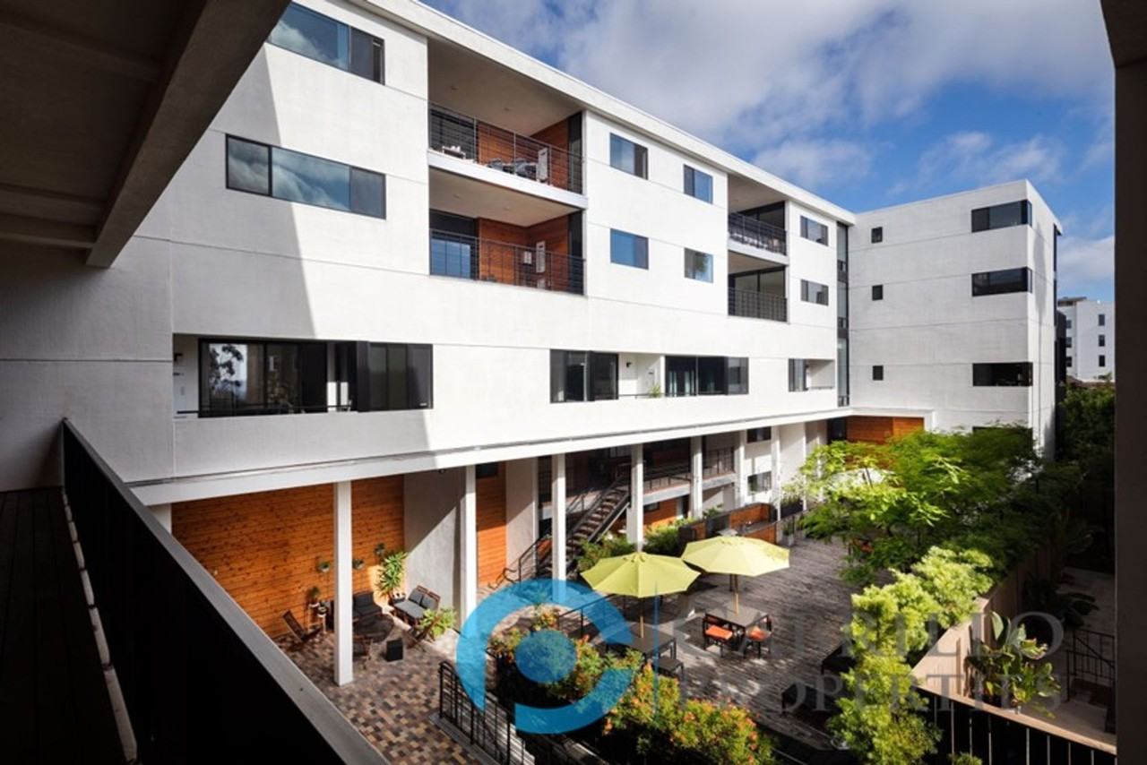 The Louie - Photo 7 of 50