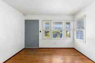 530 W Ivy St - Photo 1 of 1