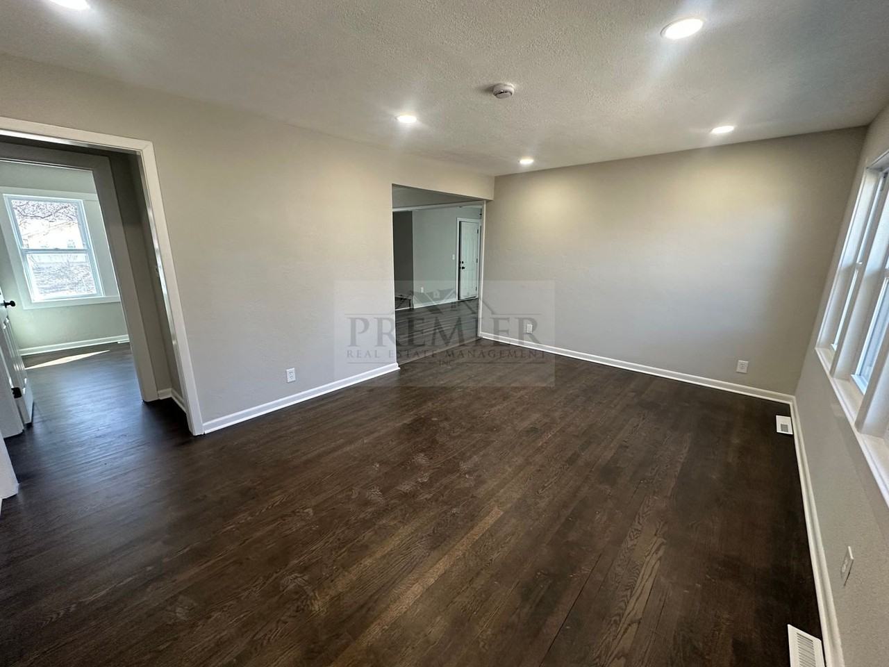 1705 N Kiger Rd - Photo 3 of 20