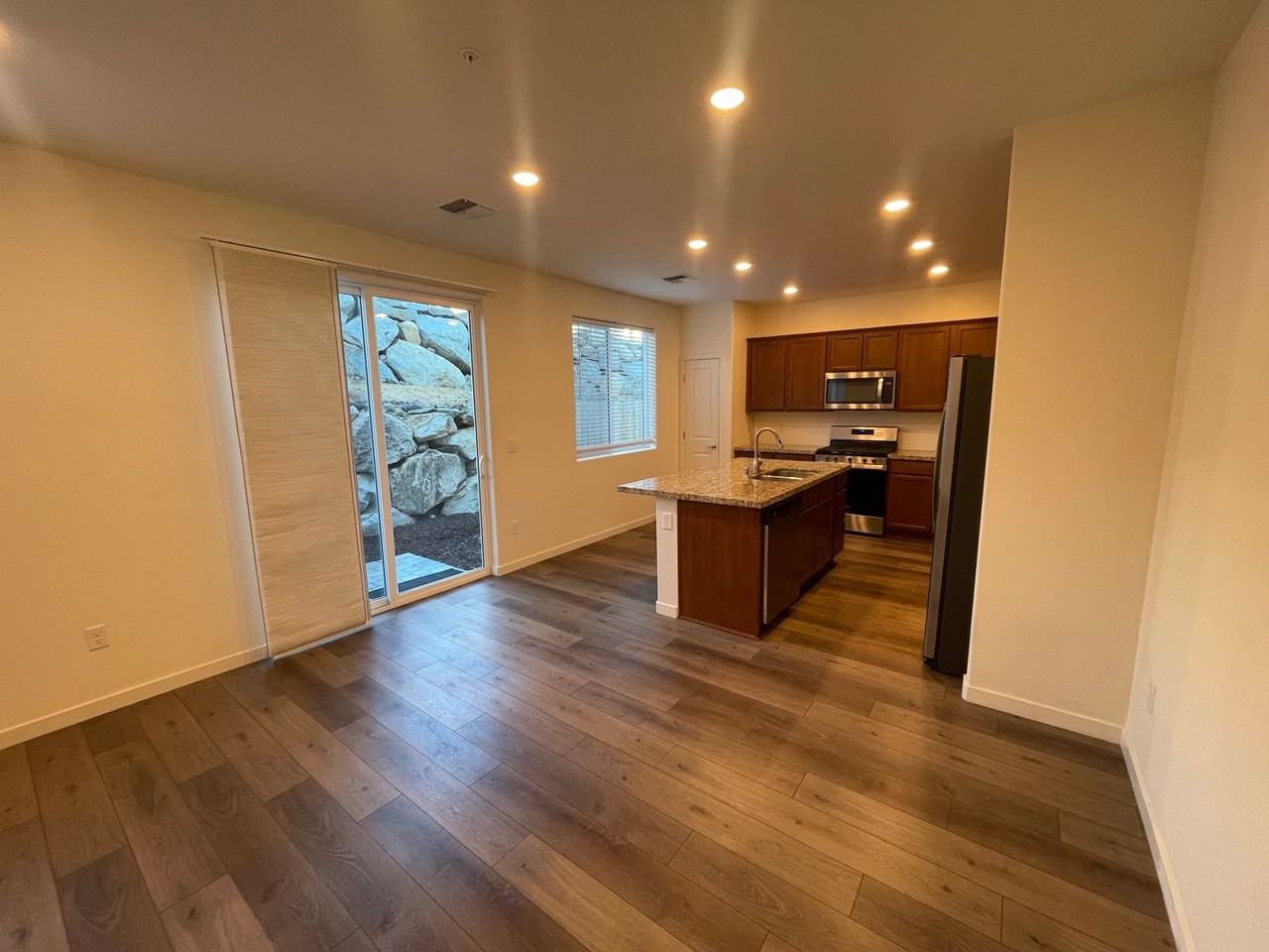 4571 Falcon Rock Ln - Photo 3 of 18