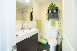 featured image of 3006 W Girard Ave